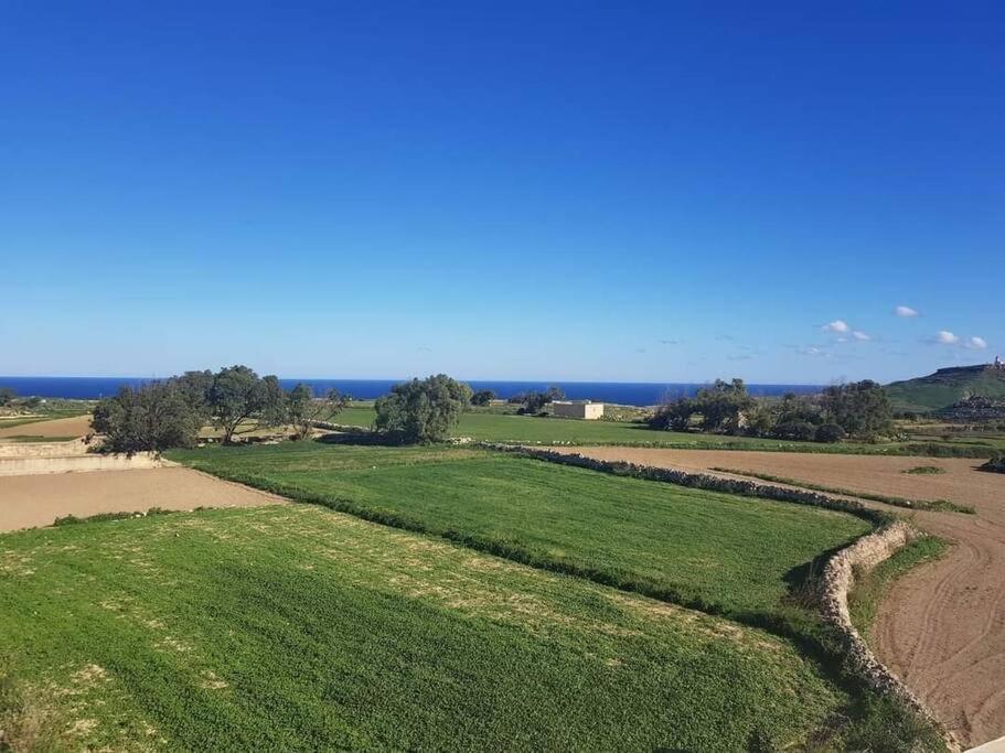 Farmhouse Villa With Large Pool And Garden In Gozo Арб Экстерьер фото